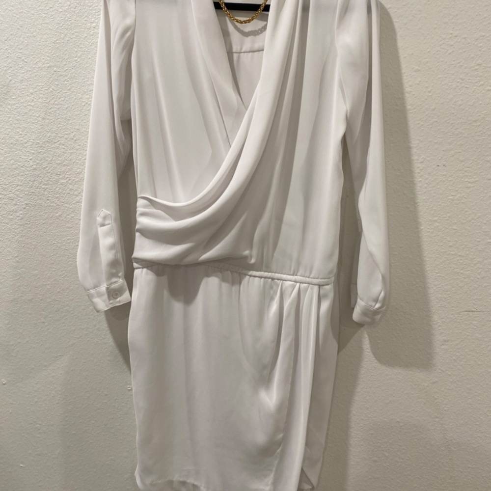 White MLM size S long sleeve wrap, elastic waste ,mini dress - Picture 2 of 9